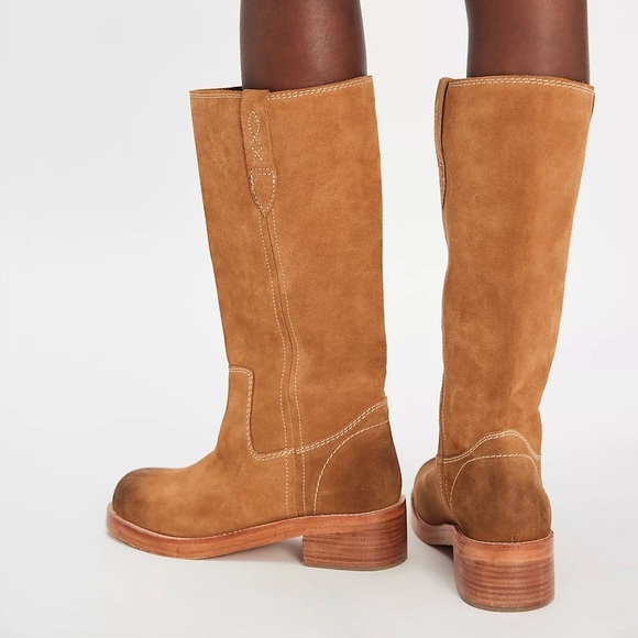 Free People Shoes - FREE PEOPLE Blaze Pull On Boots in Toffee Suede